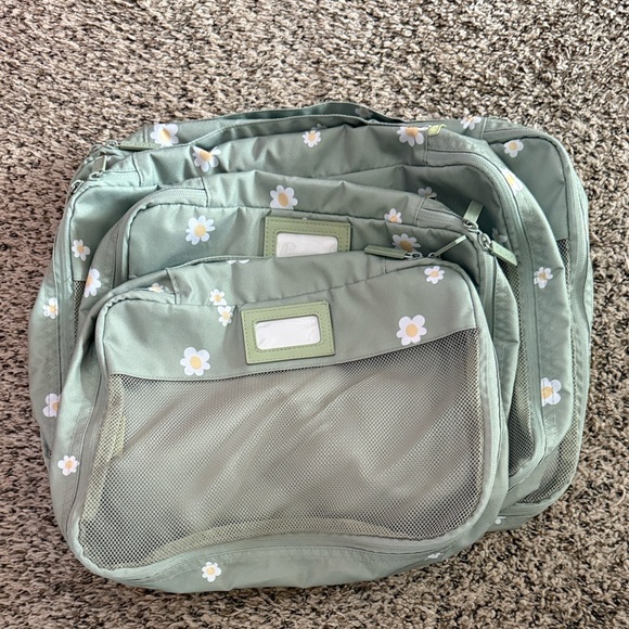 Calpak Green Daisy Travel Bag Set - Picture 2 of 4